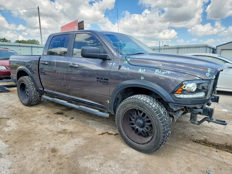 2019 RAM 1500 CLASSIC SLT 4