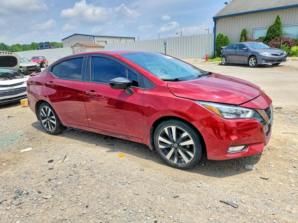 2021 NISSAN VERSA SR 4