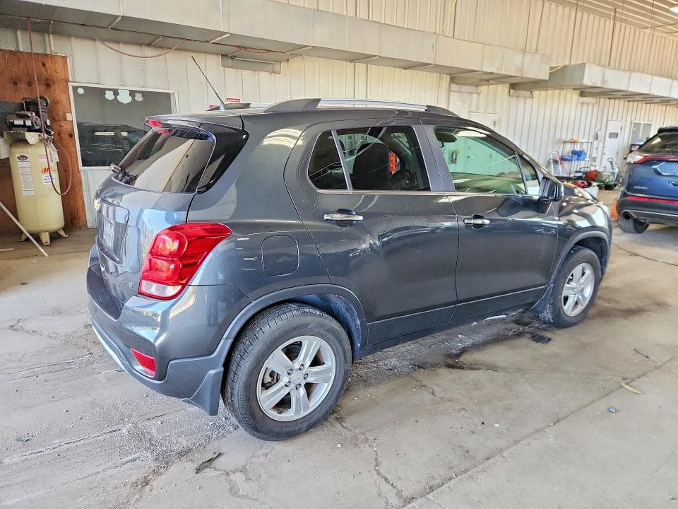 2018 CHEVROLET TRAX 1LT 3