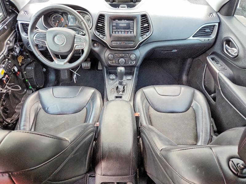 2020 JEEP CHEROKEE LATITUDE PLUS 8