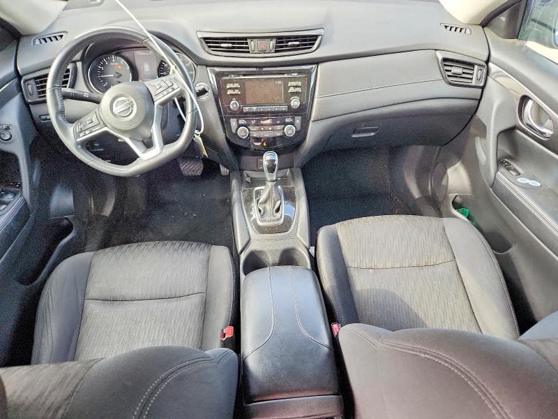 2017 NISSAN ROGUE SV 8