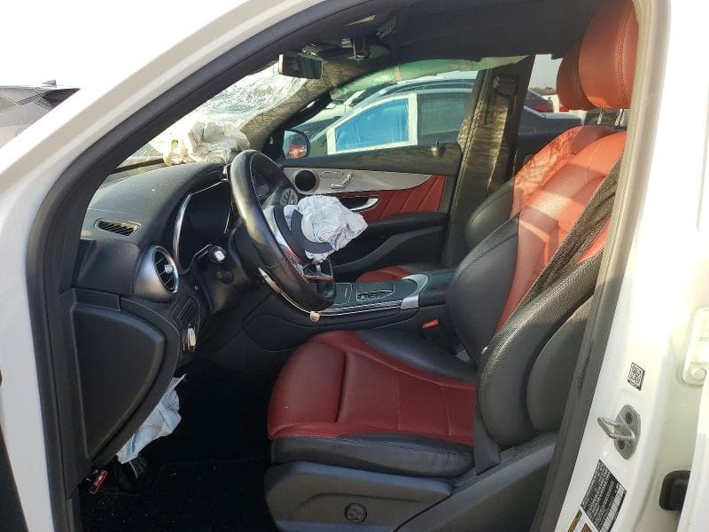 2022 MERCEDES-BENZ GLC 300 7