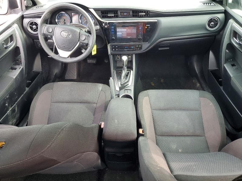 2017 TOYOTA COROLLA LE 8
