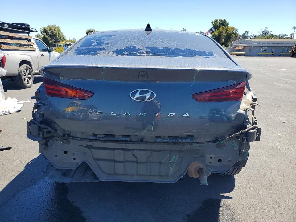 2020 HYUNDAI ELANTRA VALUE EDITION 6