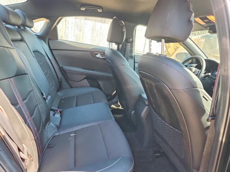 2023 KIA FORTE GT LINE 10