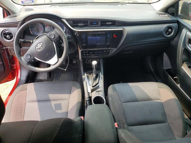 2018 TOYOTA COROLLA LE 8
