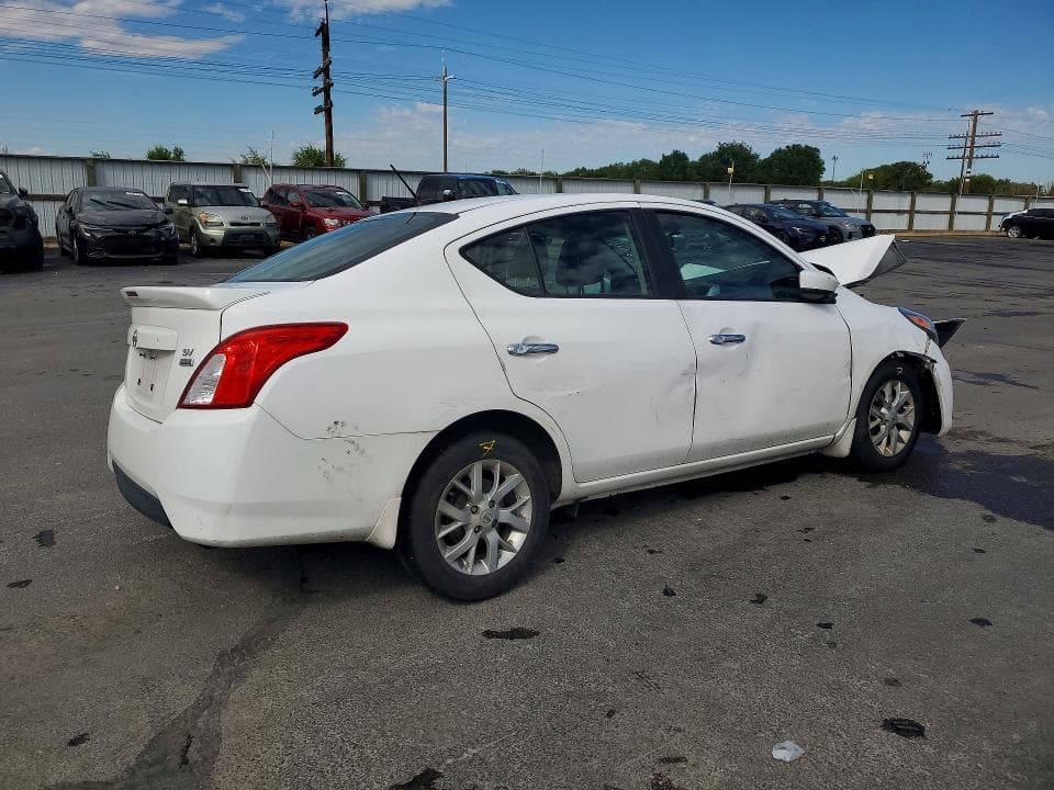 2018 NISSAN VERSA SV 3