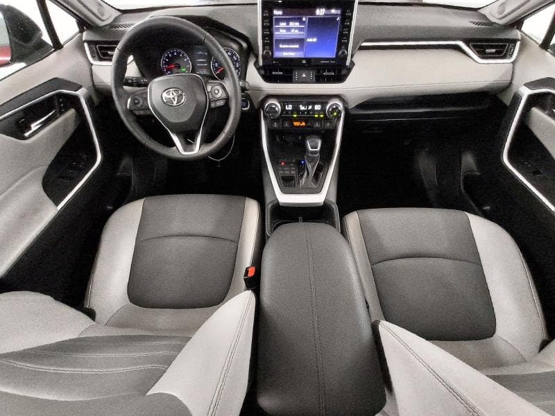 2022 TOYOTA RAV4 XLE PREMIUM 8