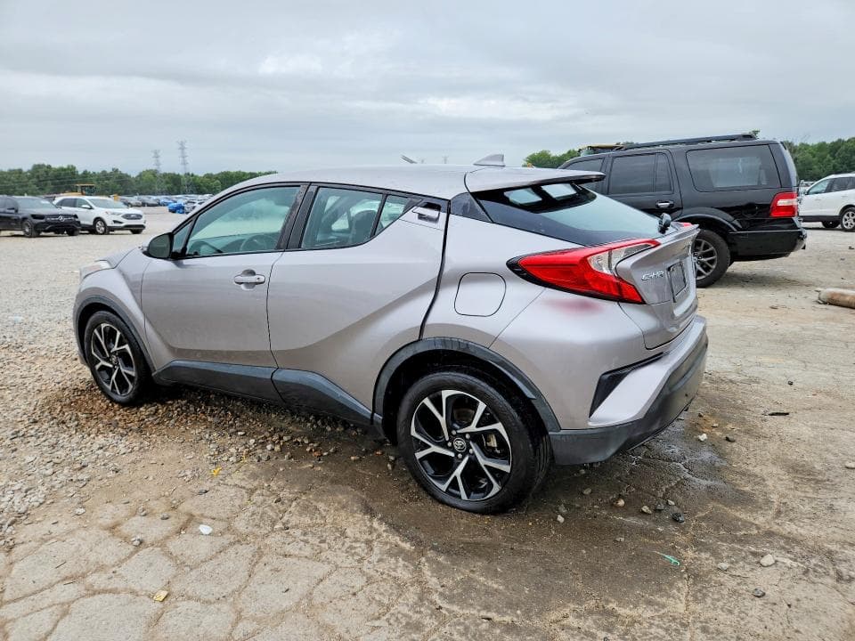 2018 TOYOTA C-HR XLE PREMIUM 2
