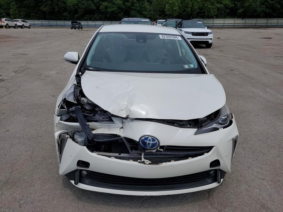 2020 TOYOTA PRIUS LE AWD-E 5