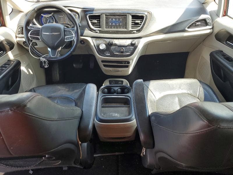 2020 CHRYSLER PACIFICA TOURING L 8
