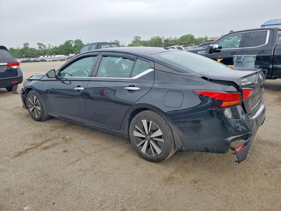 2022 NISSAN ALTIMA SV 2