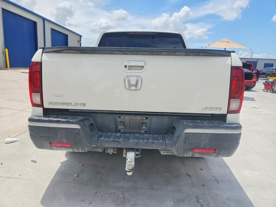 2017 HONDA RIDGELINE RTL 6