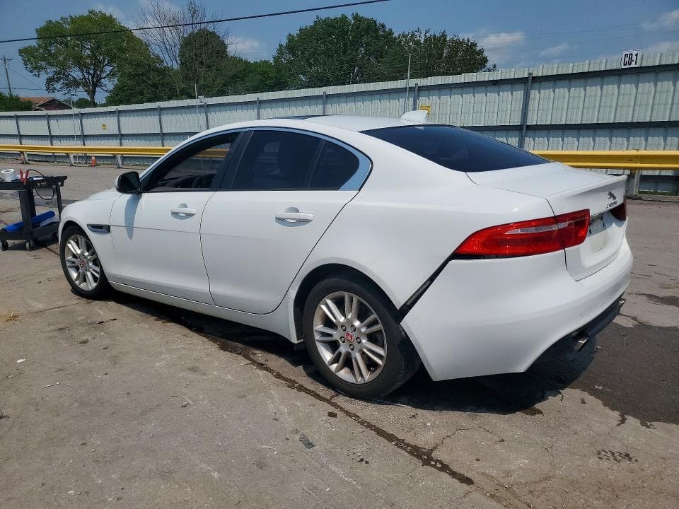 2018 JAGUAR XE PREMIUM 2