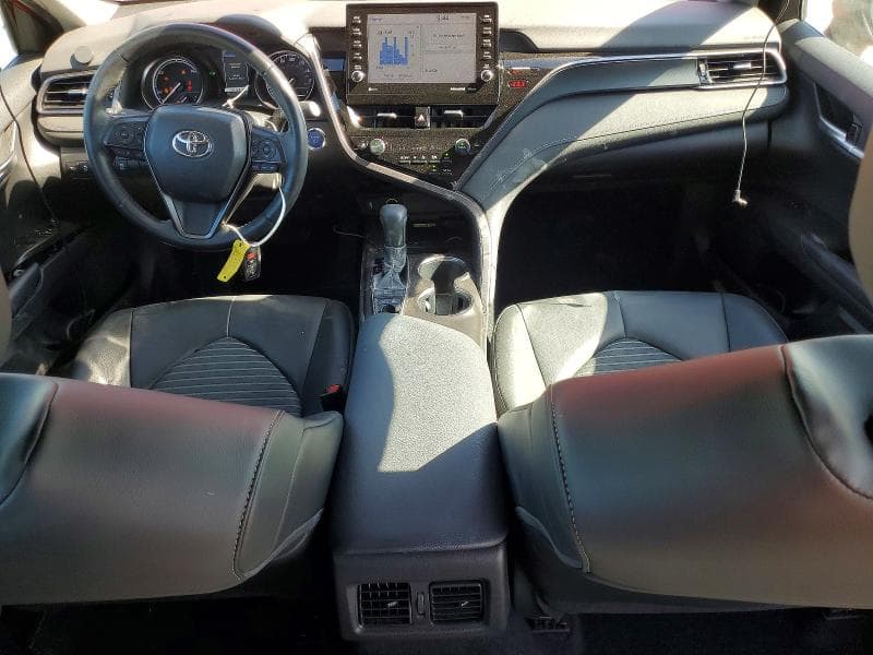 2023 TOYOTA CAMRY HYBRID SE 8