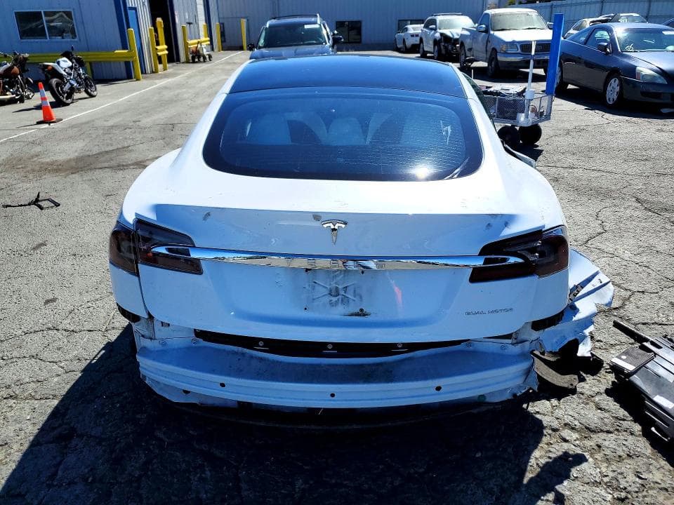 2020 TESLA MODEL S 6