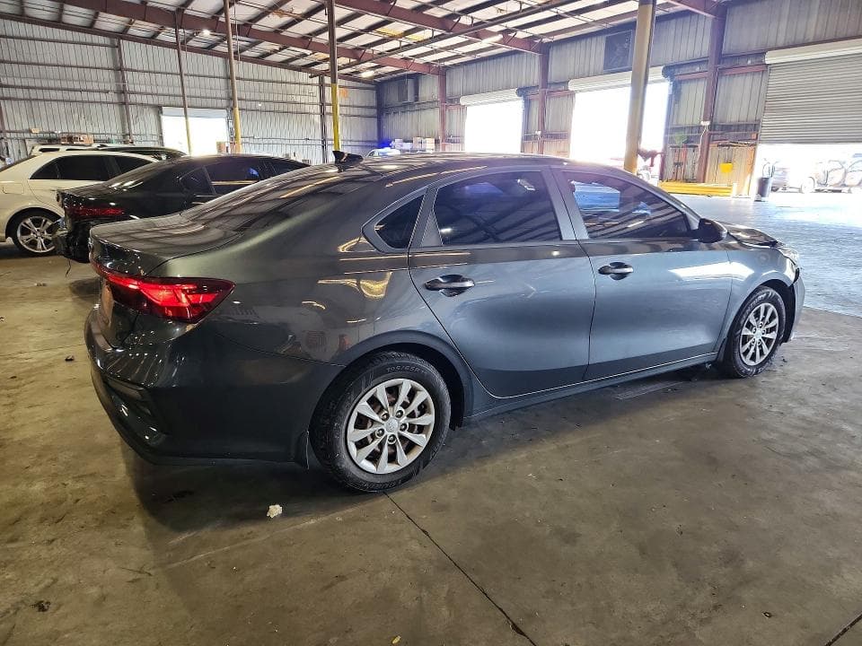 2021 KIA FORTE FE 3