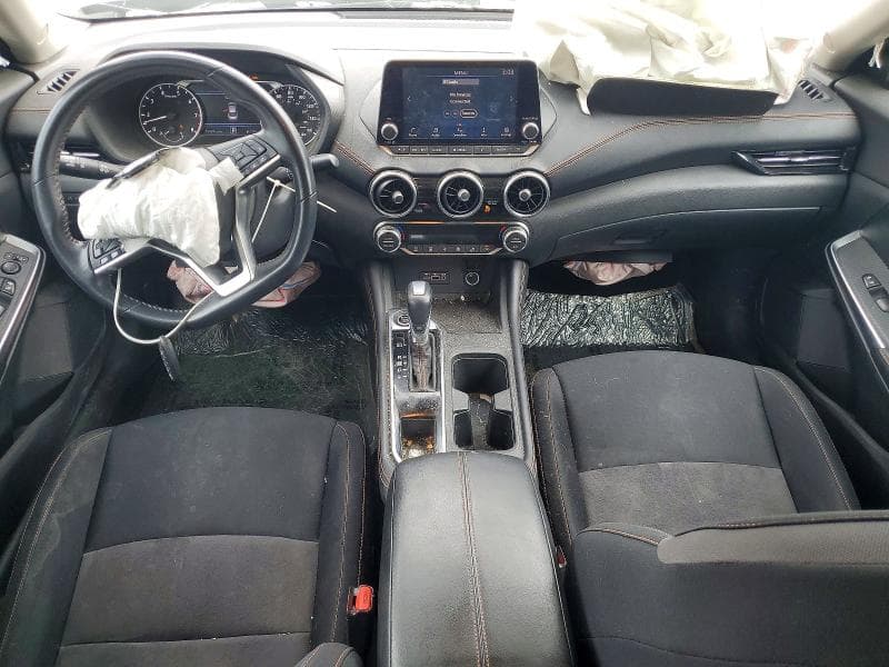 2021 NISSAN SENTRA SR 8