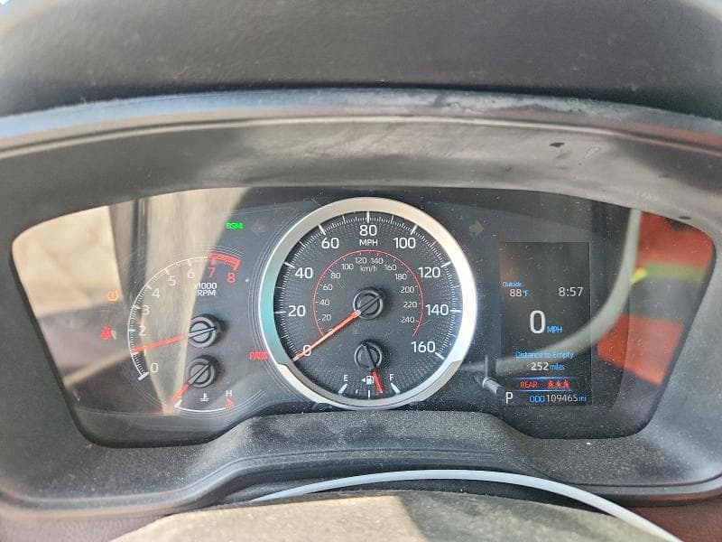 2020 TOYOTA COROLLA SE 9