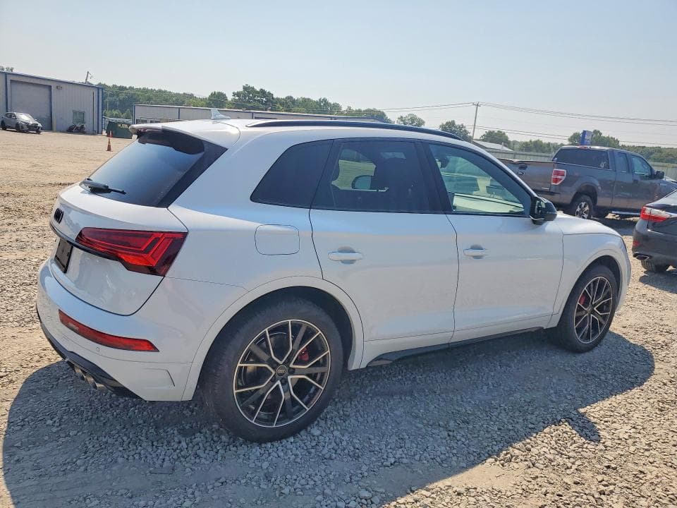 2025 AUDI SQ5 PREMIUM PLUS 3