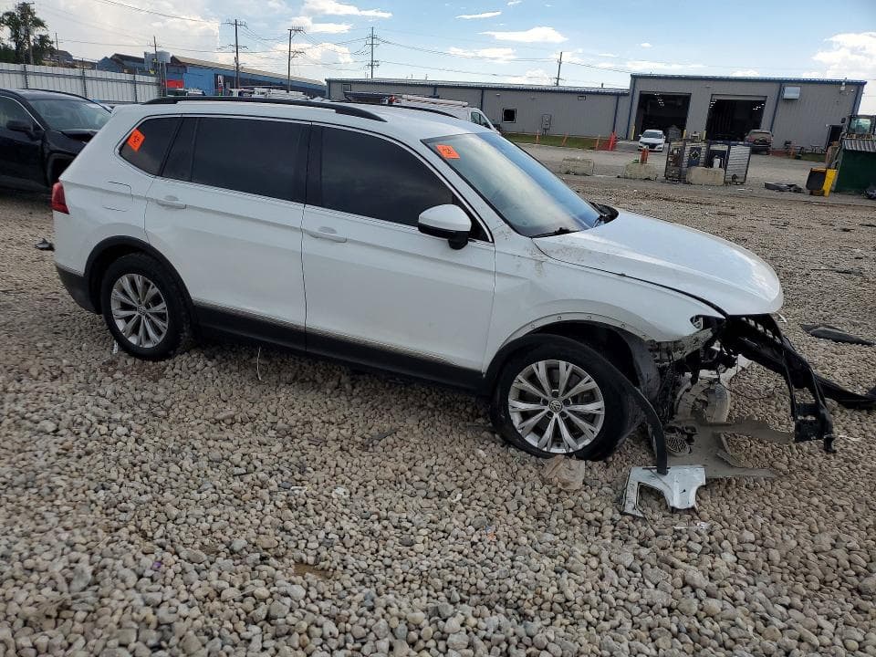 2018 VOLKSWAGEN TIGUAN SE 4