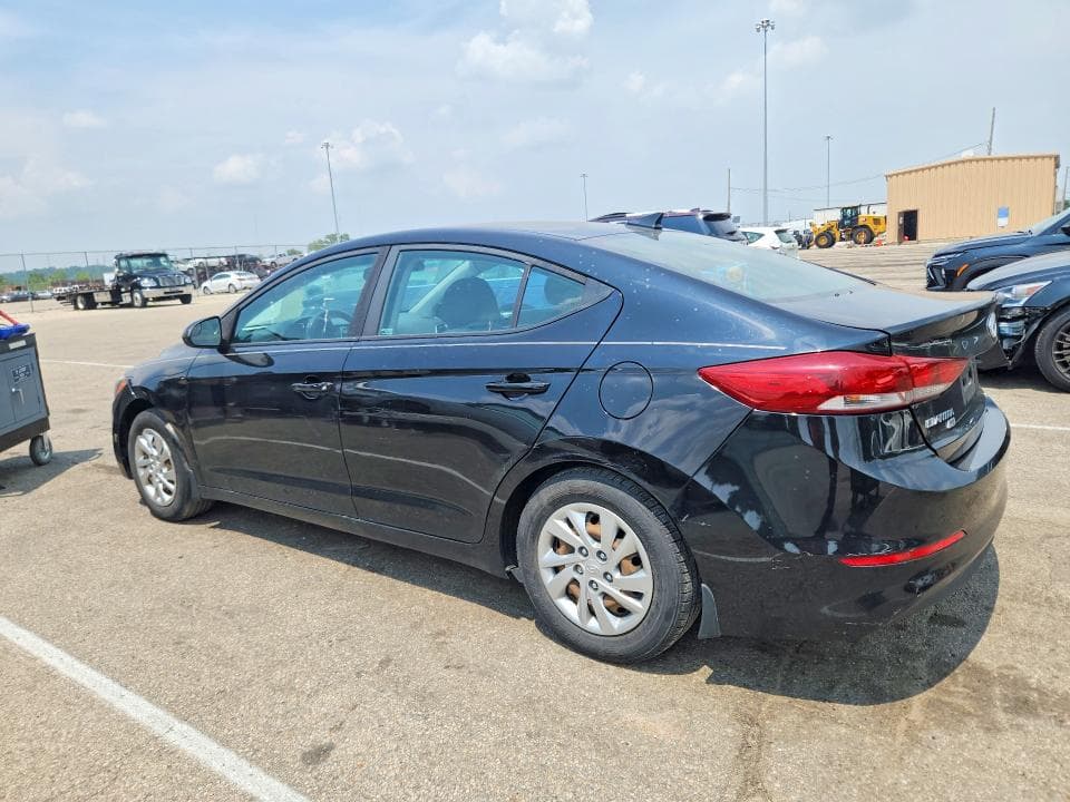 2017 HYUNDAI ELANTRA SE 2