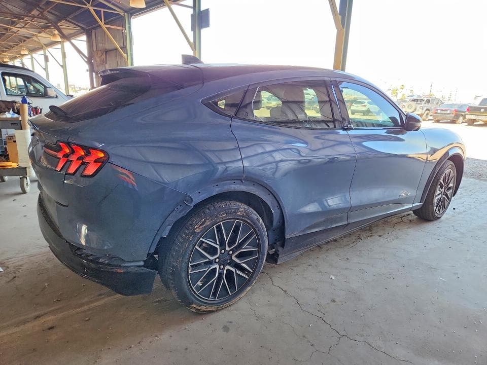2024 FORD MUSTANG MACH-E PREMIUM 3