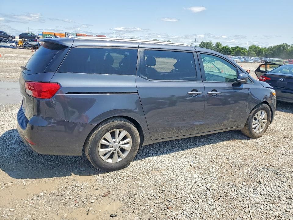 2017 KIA SEDONA LX 3