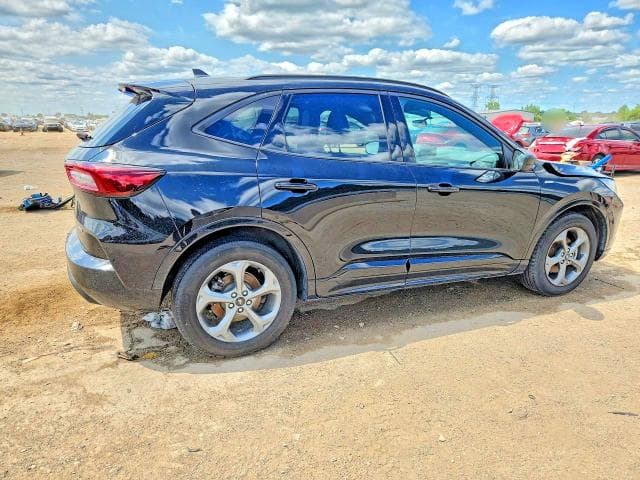 2023 FORD ESCAPE ST LINE 3