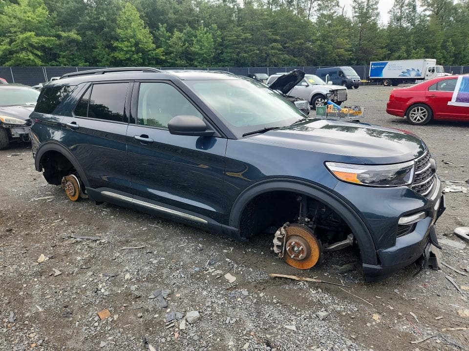 2022 FORD EXPLORER XLT 4