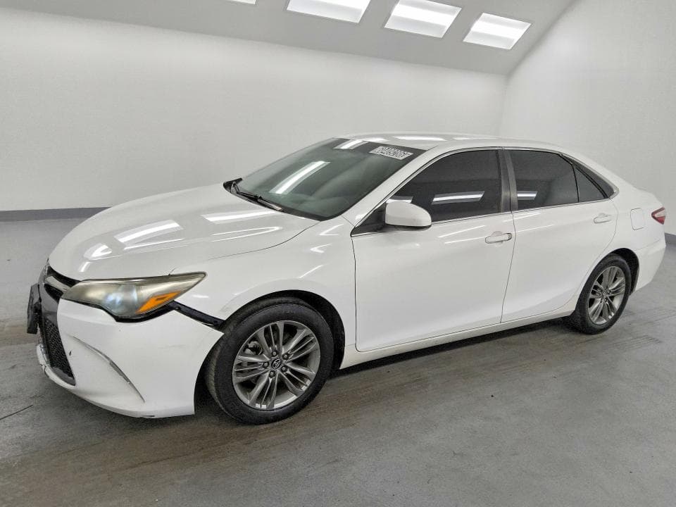 2017 TOYOTA CAMRY SE - 1