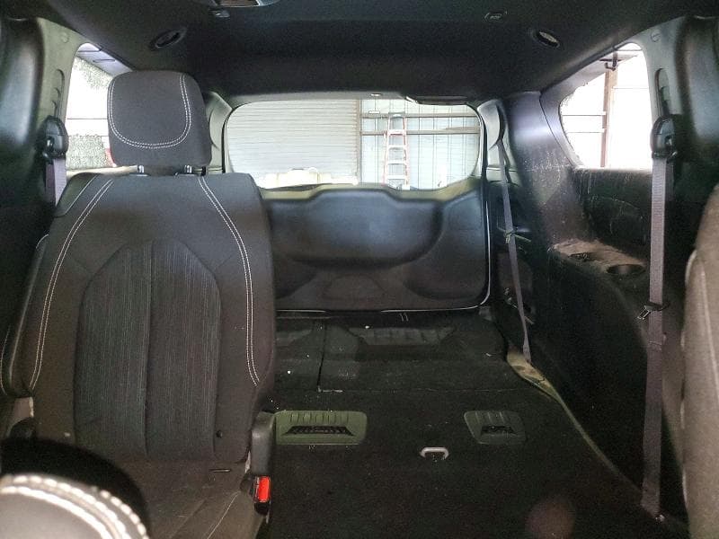 2021 CHRYSLER PACIFICA TOURING 10