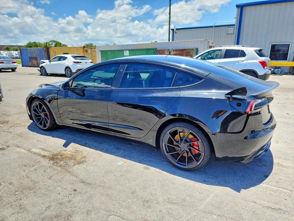 2026 TESLA MODEL 3 2
