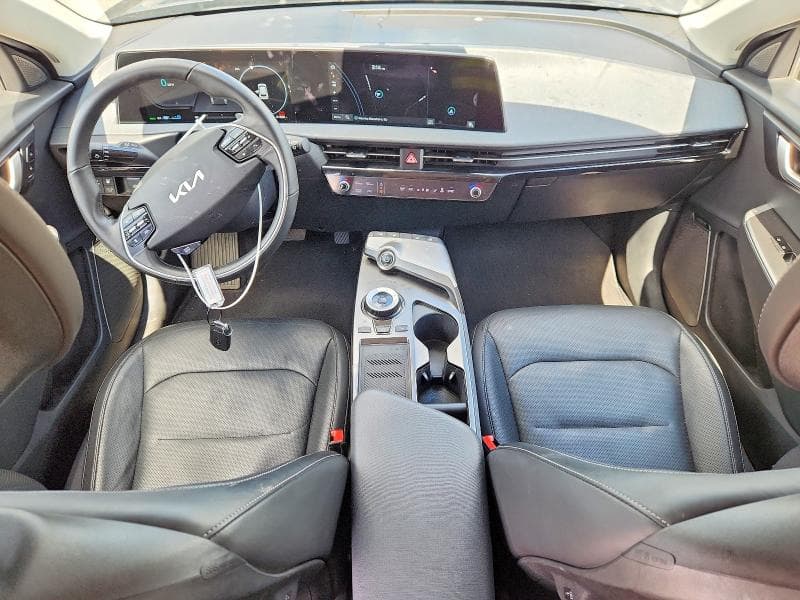 2023 KIA EV6 WIND 8