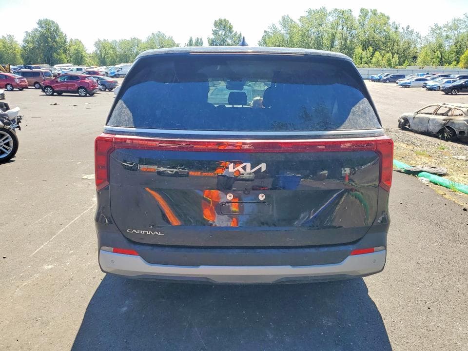 2026 KIA CARNIVAL LXS 6