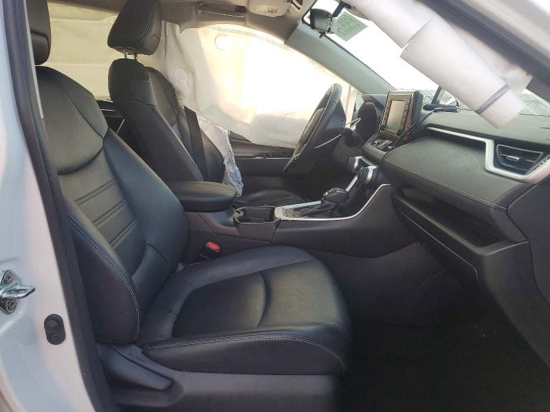 2020 TOYOTA RAV4 XLE PREMIUM 7