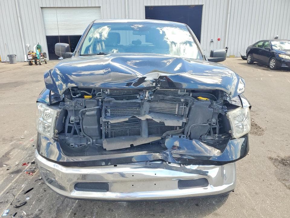 2021 RAM 1500 CLASSIC SLT 5