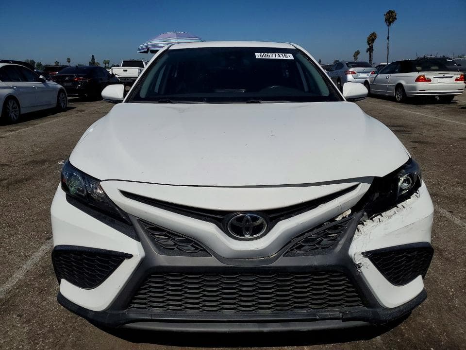 2022 TOYOTA CAMRY SE 5
