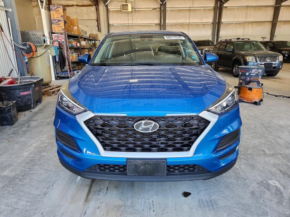 2020 HYUNDAI TUCSON SE 5