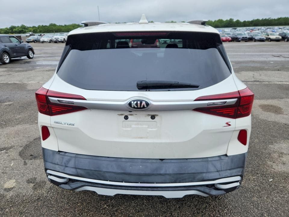 2021 KIA SELTOS S 6