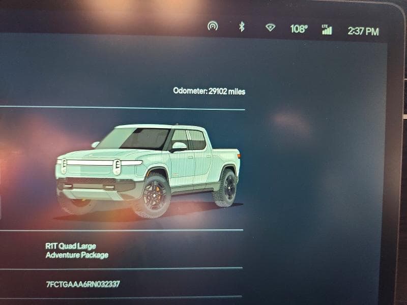 2024 RIVIAN R1T ADVENTURE 9