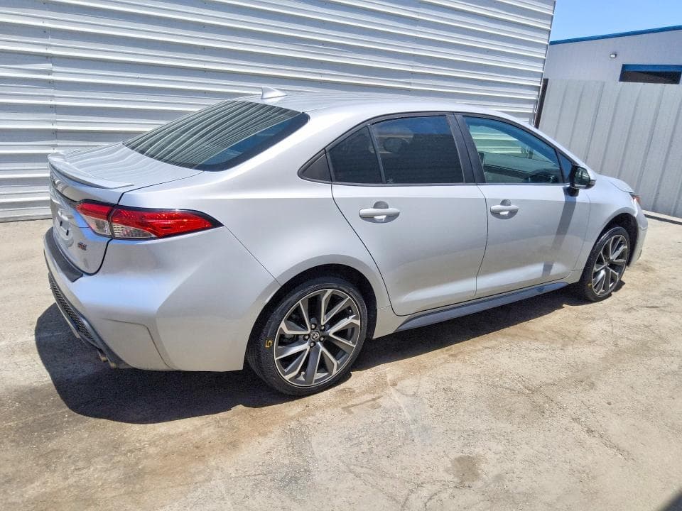 2021 TOYOTA COROLLA SE 3