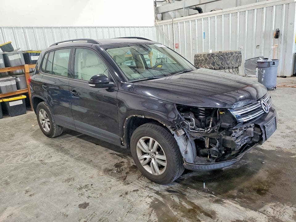 2017 VOLKSWAGEN TIGUAN S 4