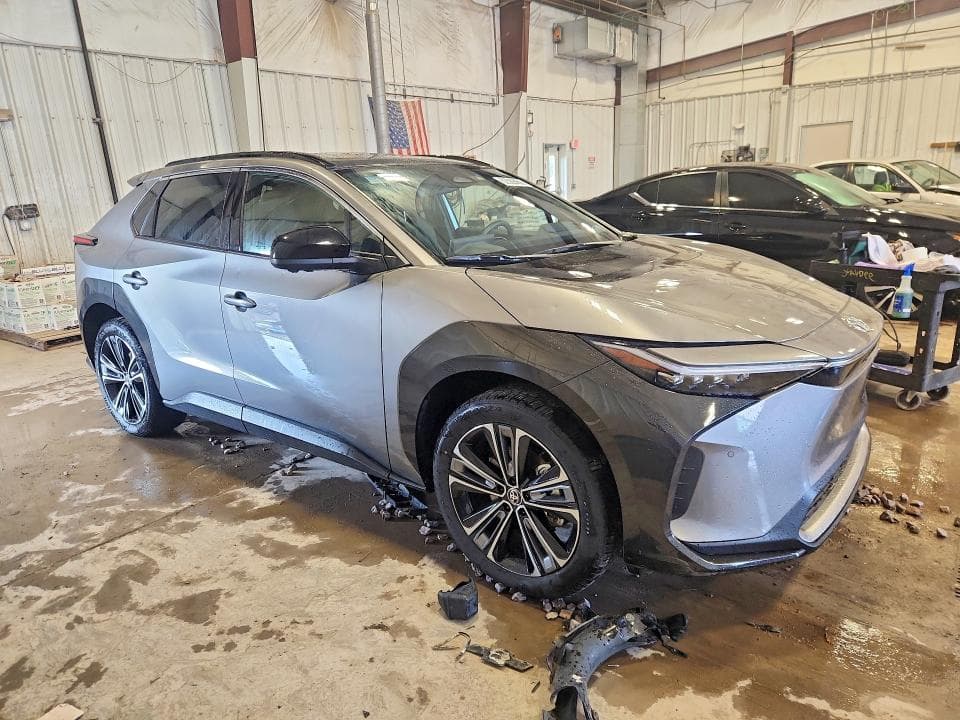 2023 TOYT UNKNOWN 4