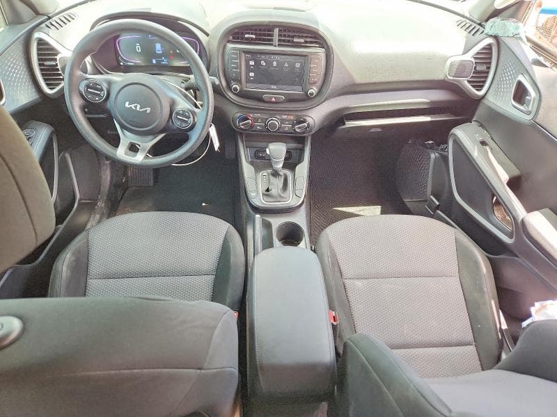 2024 KIA SOUL LX 8