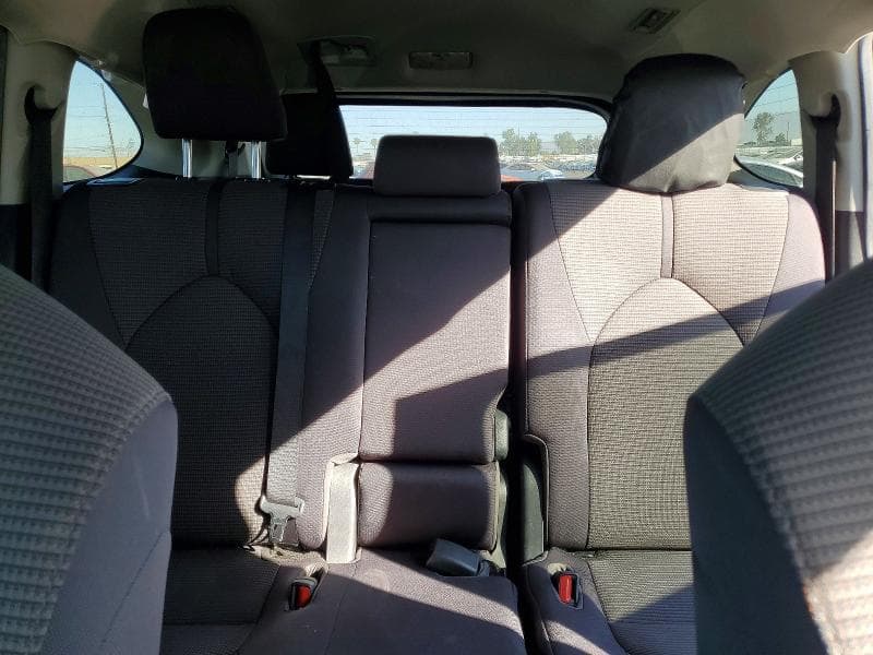 2021 TOYOTA HIGHLANDER LE 10