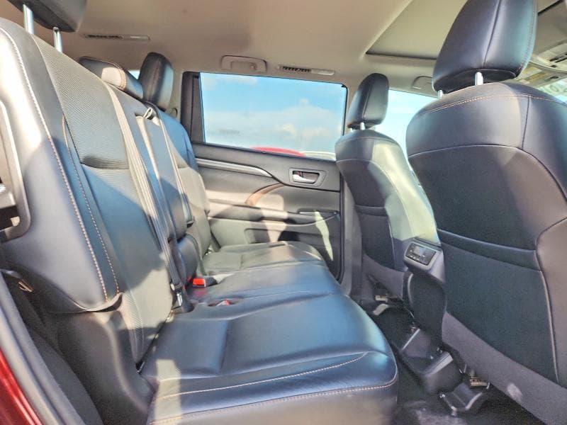 2018 TOYOTA HIGHLANDER LIMITED 11