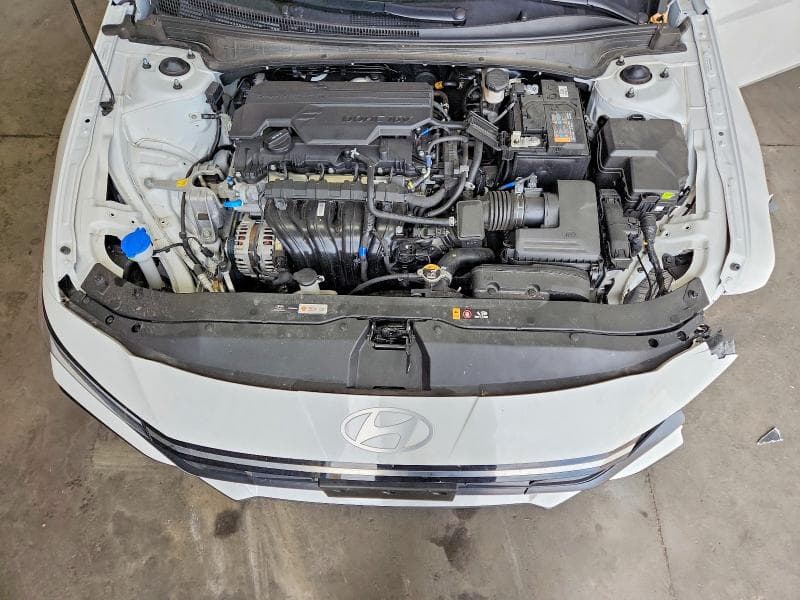 2025 HYUNDAI ELANTRA SEL 11