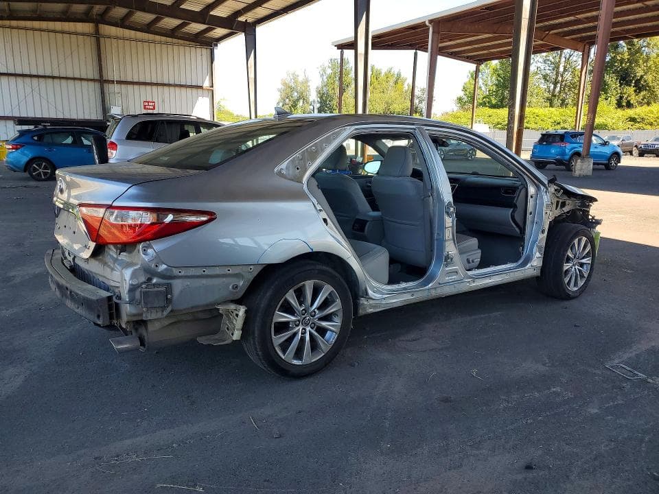 2017 TOYOTA CAMRY XLE V6 3