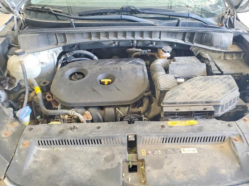 2017 HYUNDAI TUCSON SE 12